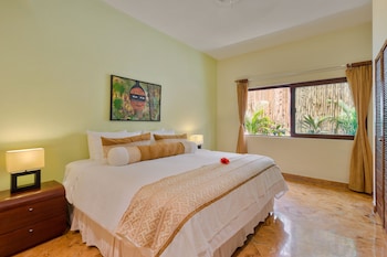 porto playa condo hotel and beachclub