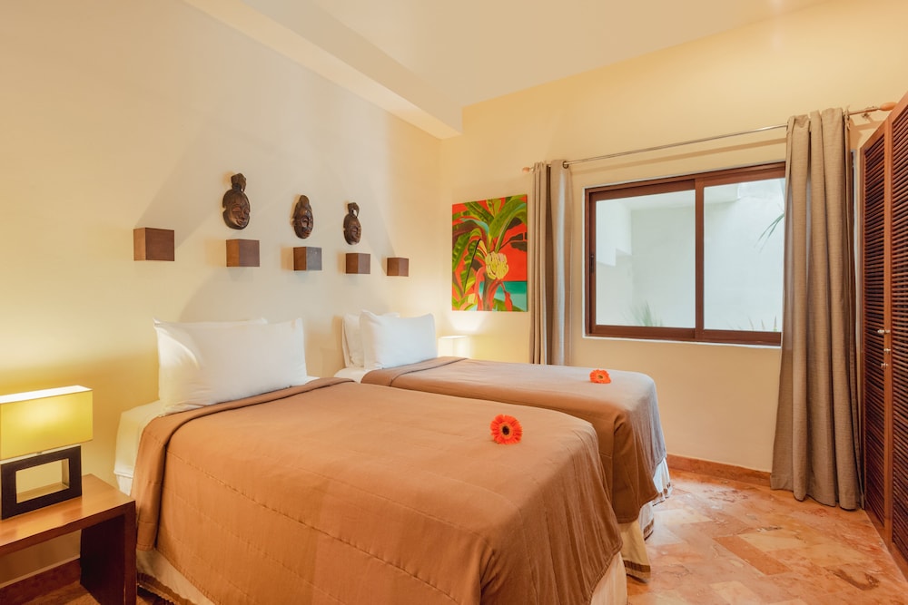 porto playa condo hotel and beachclub