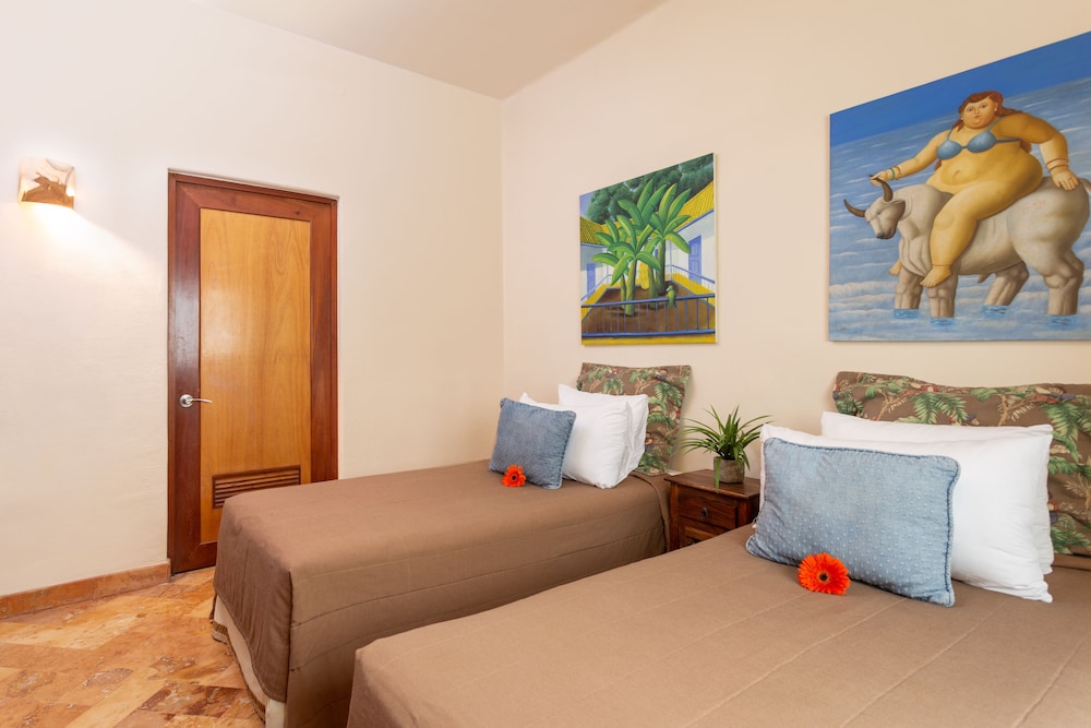 porto playa condo hotel and beachclub