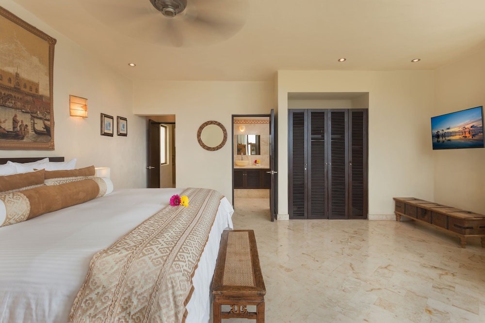 porto playa condo hotel and beachclub