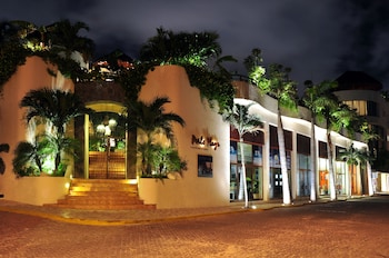 Porto Playa Condo Hotel & Beachclub,Playa Del Carmen>>Cancun,4 star