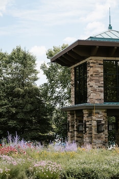 Grand Geneva Resort & Spa,Lake Geneva>>Burlington,4 star