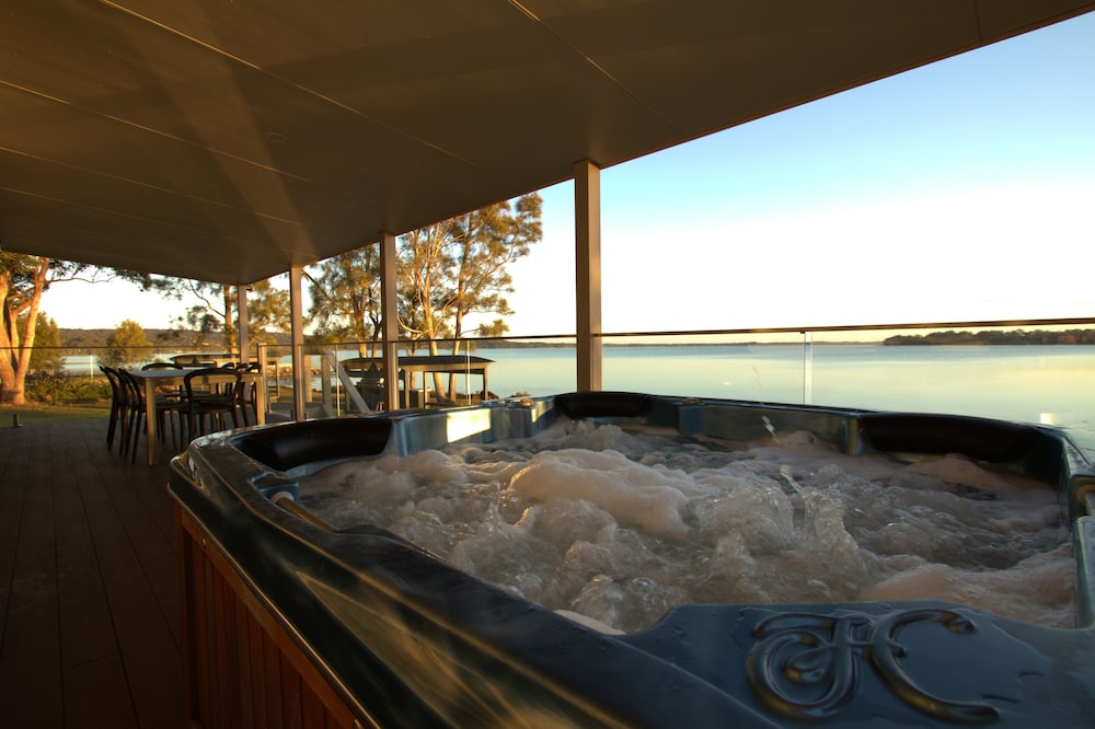 dungowan waterfront apartments