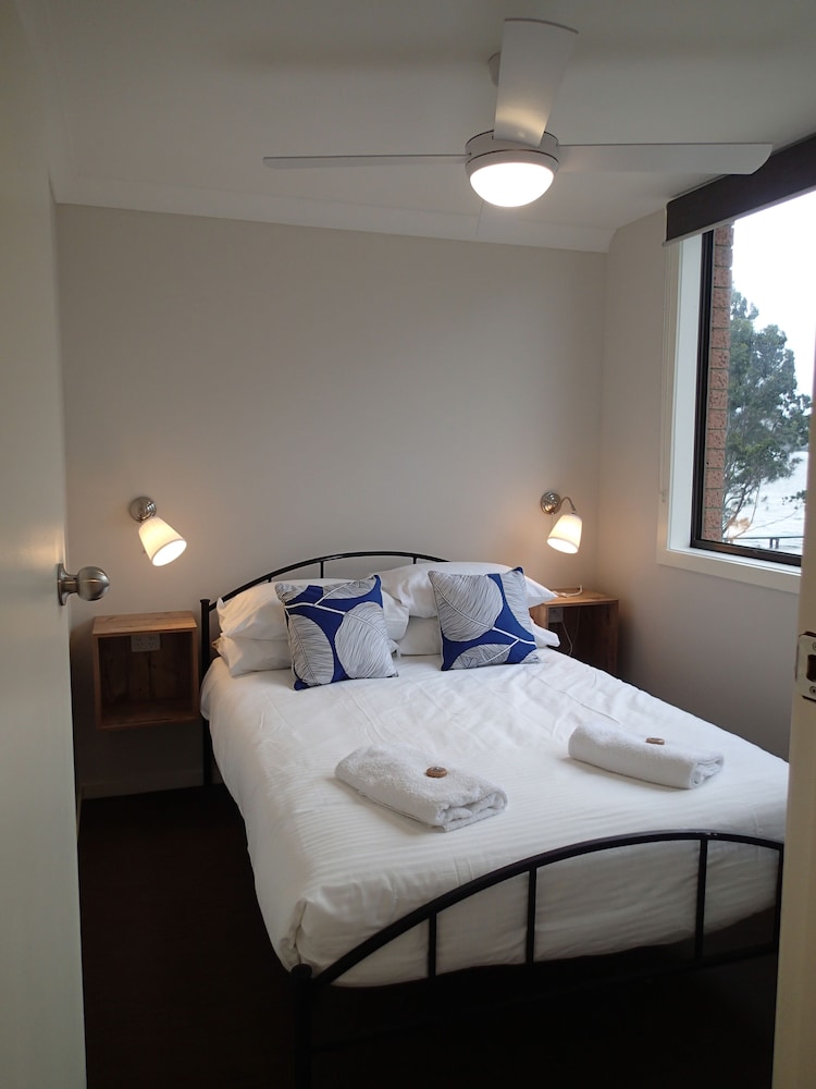 dungowan waterfront apartments