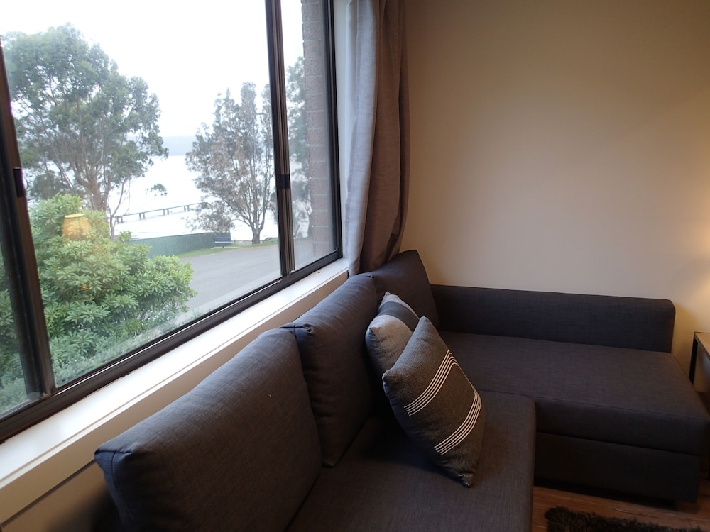 dungowan waterfront apartments
