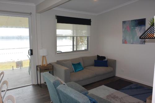 dungowan waterfront apartments