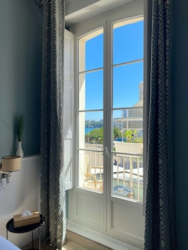 Hotel De Locean,,3 star