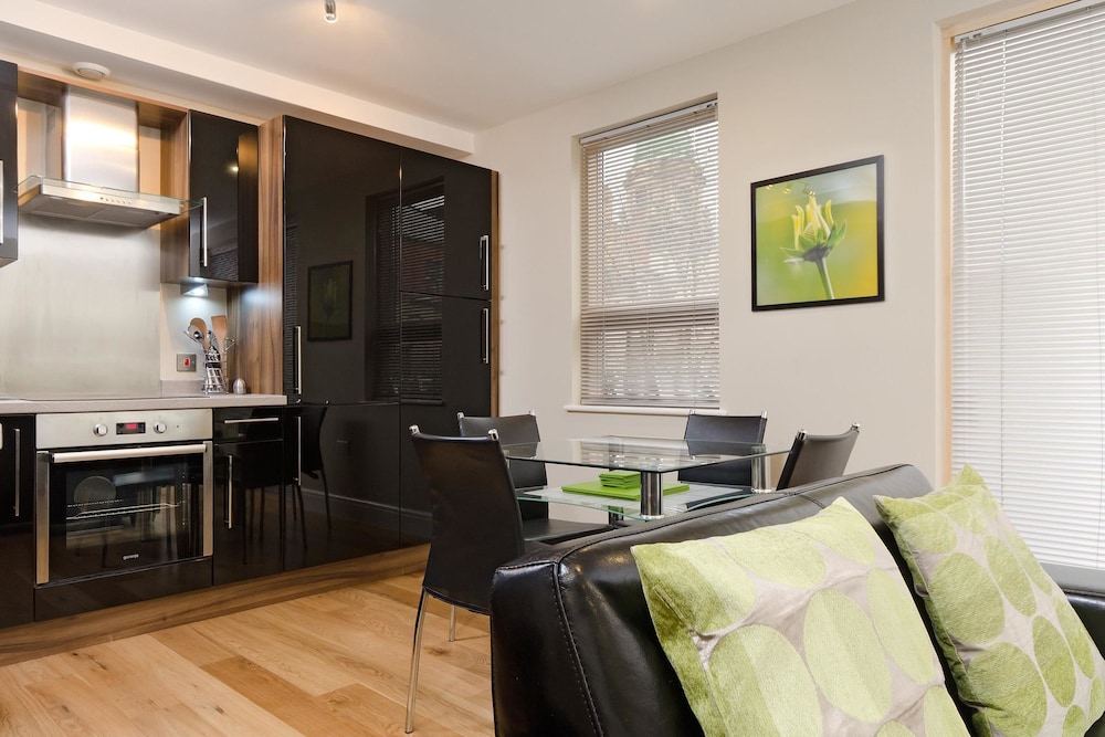 your stay bristol hamilton court