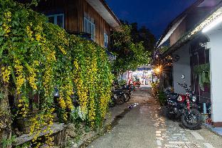 blue house pai