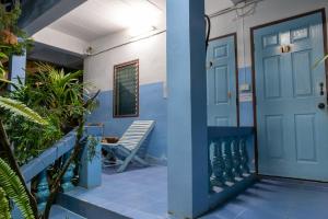 blue house pai