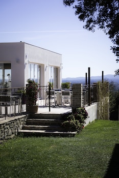 Chambres D'hôtes Du Serre D'avène,479 Chemin Des Brusques,3 star