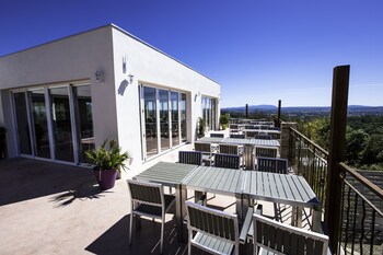 Chambres D'hôtes Du Serre D'avène,479 Chemin Des Brusques,3 star