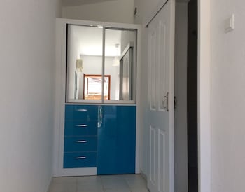 sunset boutique hotel and apartments