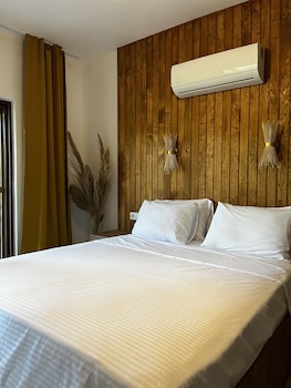 sunset boutique hotel and apartments