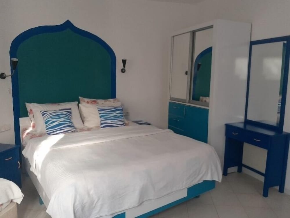 sunset boutique hotel and apartments