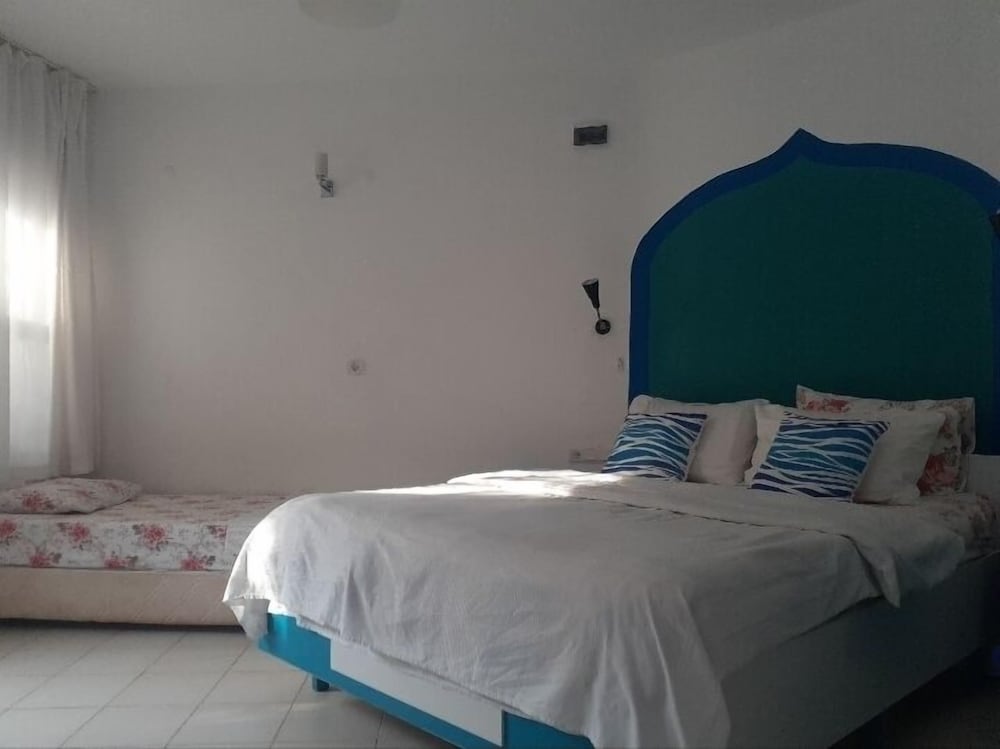 sunset boutique hotel and apartments