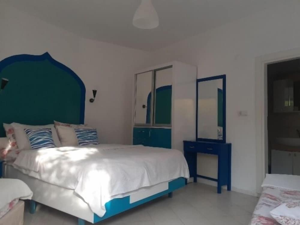sunset boutique hotel and apartments