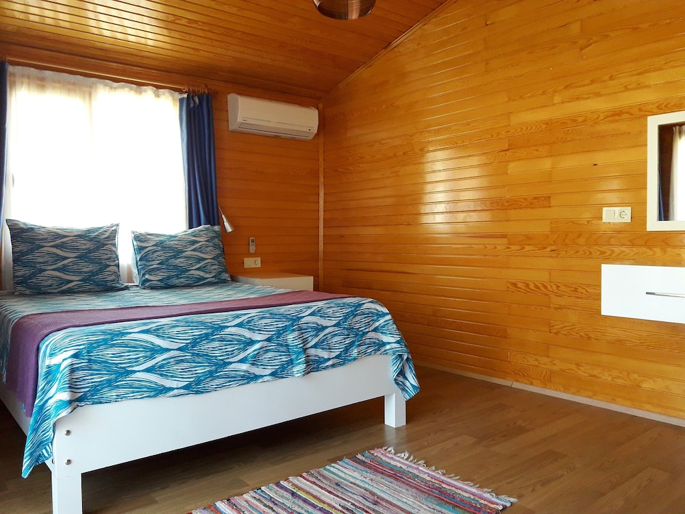 sunset boutique hotel and apartments