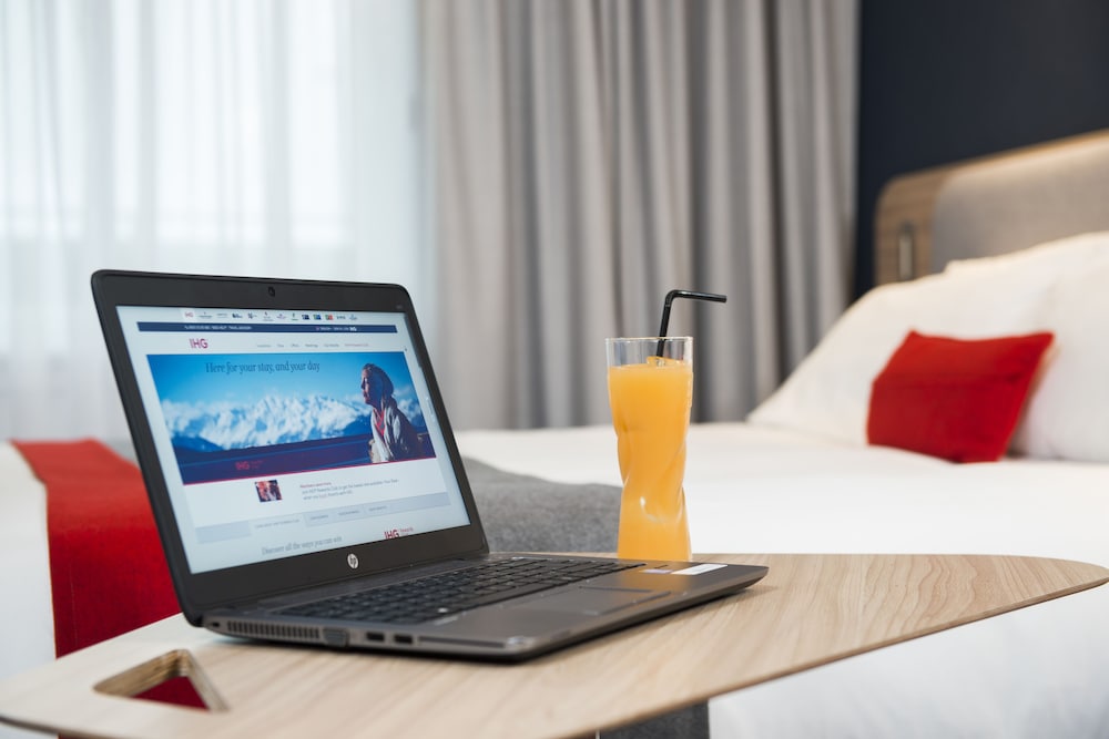 holiday inn express edinburgh leith waterfront an ihg hotel
