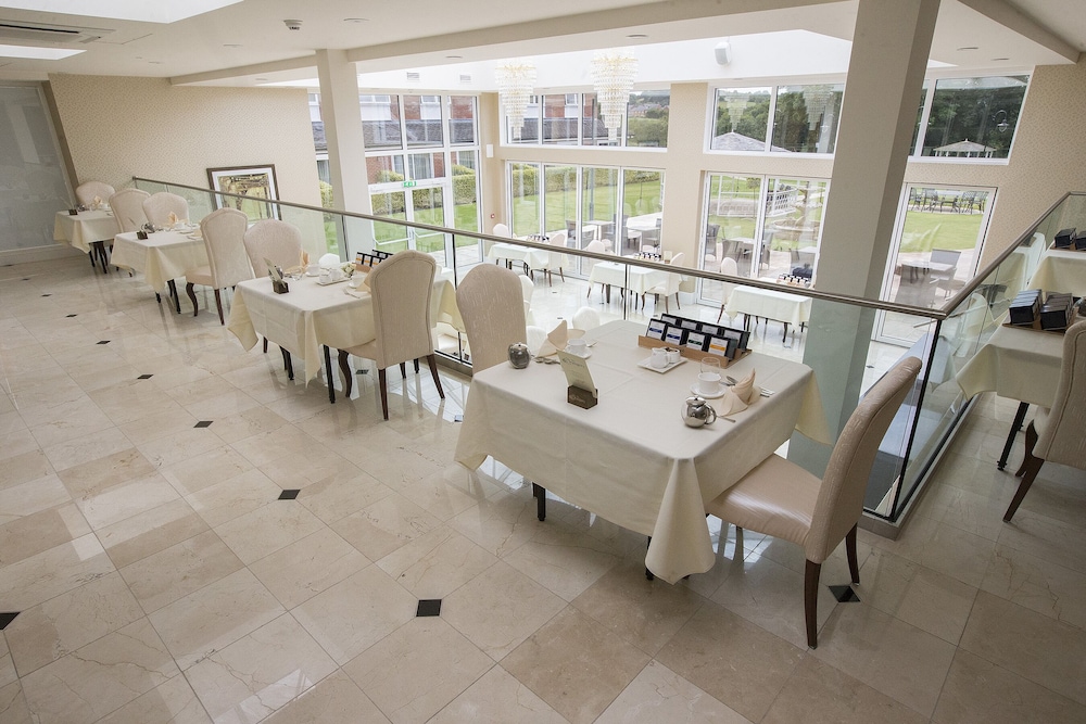 park hall hotel and spa wolverhampton