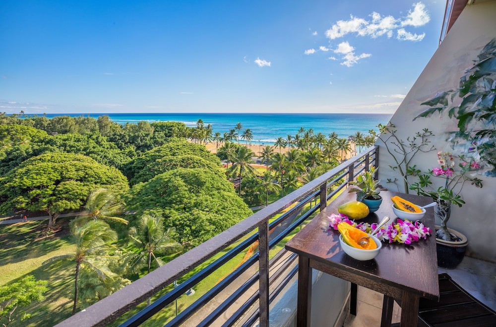 castle waikiki grand hotel
