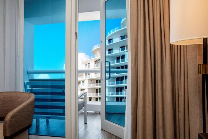 conrad fort lauderdale beach