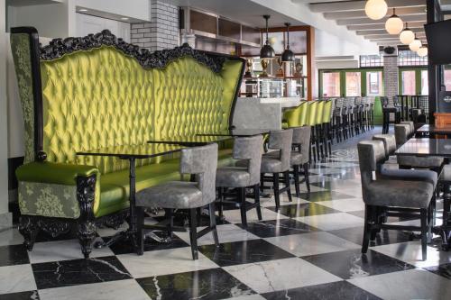 staypineapple a delightful hotel south end