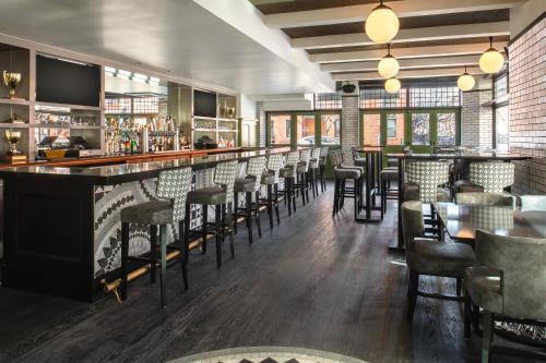 staypineapple a delightful hotel south end