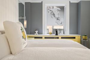 staypineapple a delightful hotel south end