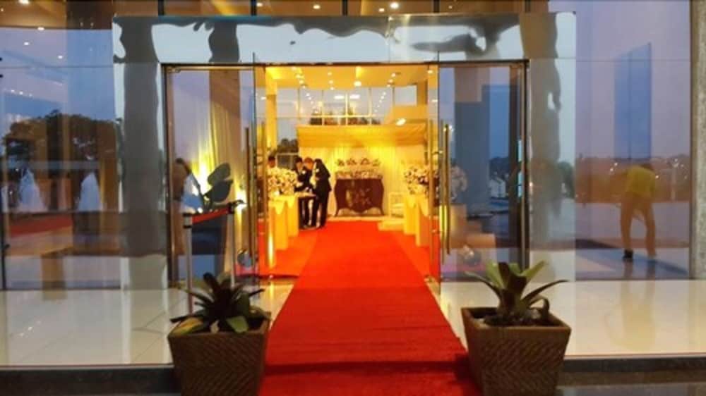 nobile grand hotel and convention ciudad del este