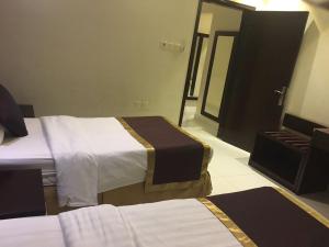 taleen durrat al nakhil