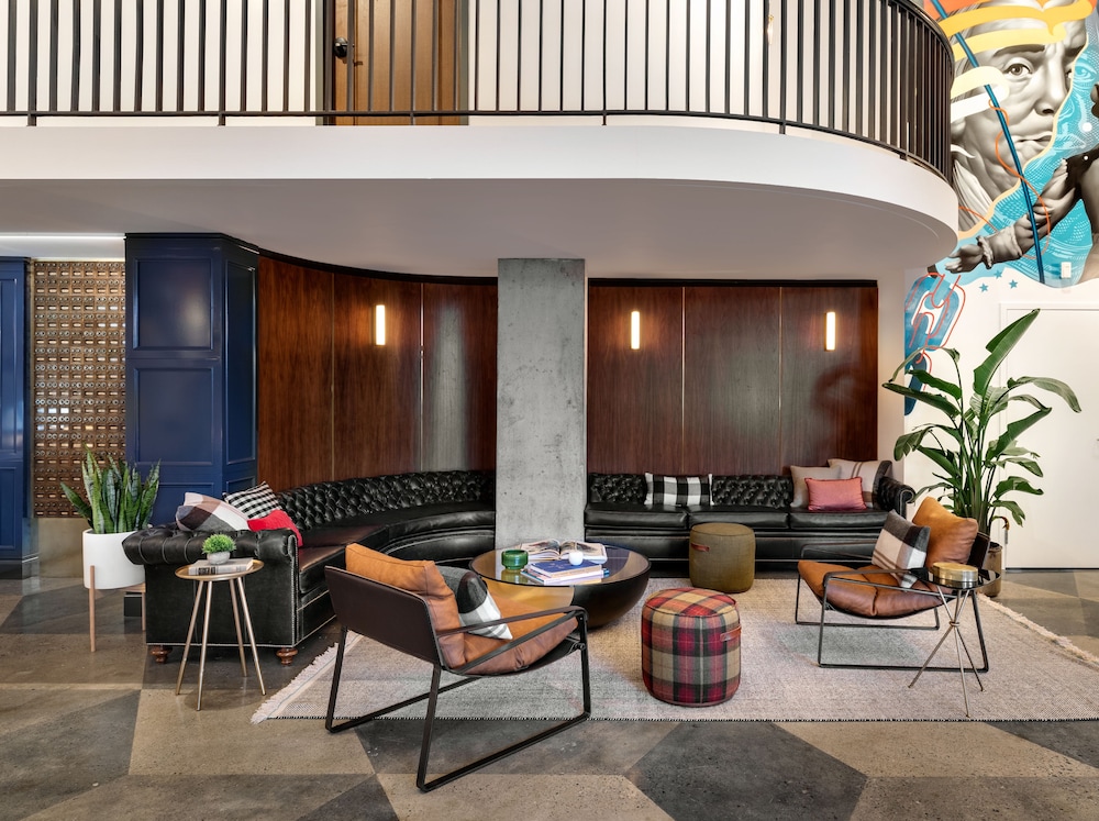 the revolution hotel