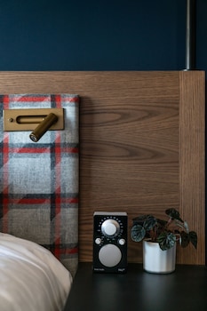 the revolution hotel