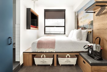 the revolution hotel