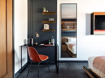 the revolution hotel