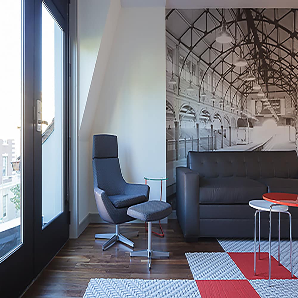 the revolution hotel