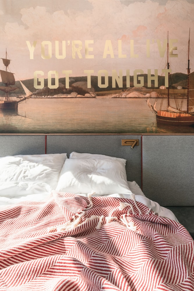 the revolution hotel