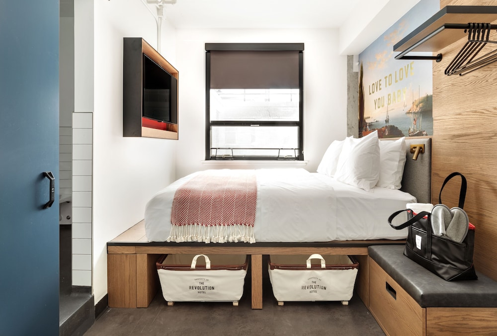 the revolution hotel