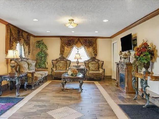 american inn suites detroit metro airport