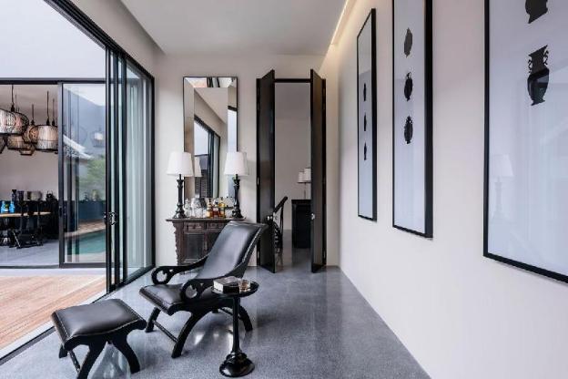 the secret pool villas by the library