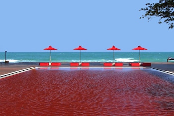 the secret pool villas by the library
