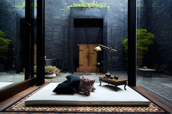 the secret pool villas by the library