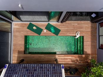 the secret pool villas by the library