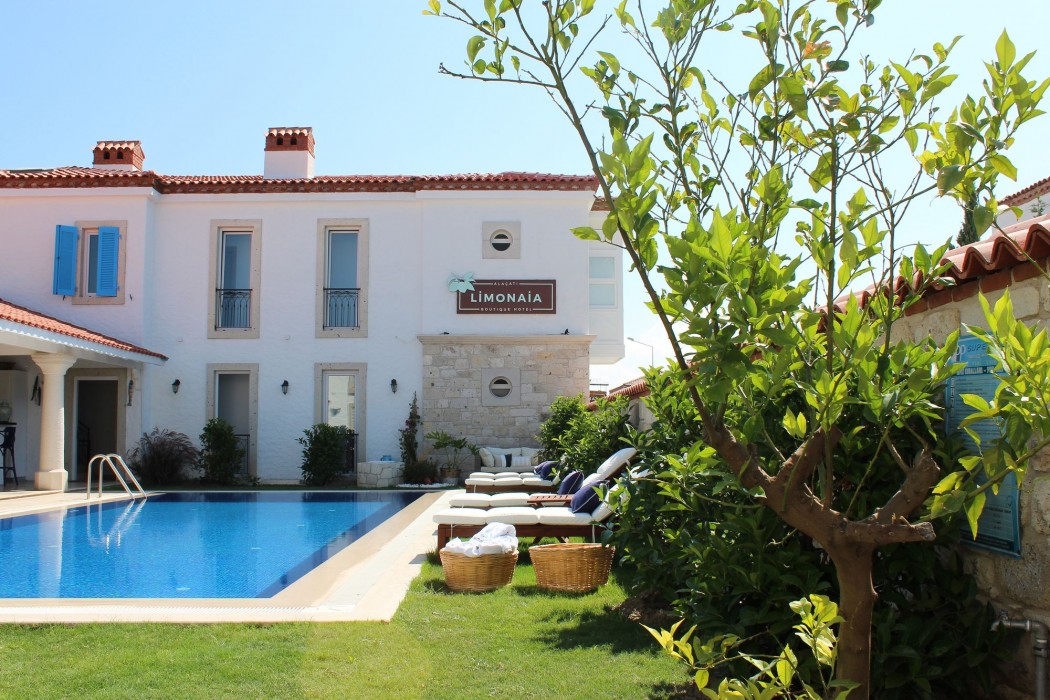 alacati limonaia hotel