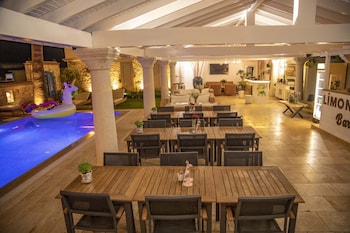 alacati limonaia hotel