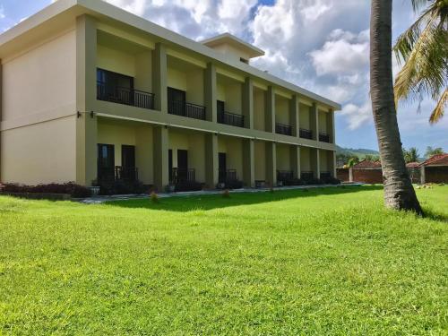 aman gati hotel lakey