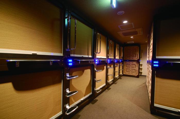capsule hotel anshin oyado tokyo shimbashi