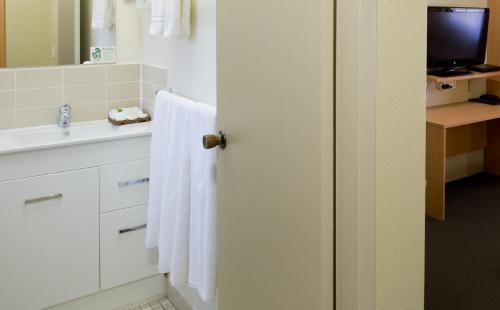 hideaway motor inn armidale