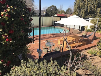 hideaway motor inn armidale