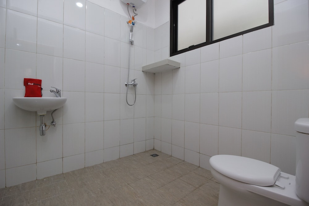 reddoorz premium gandaria jagakarsa